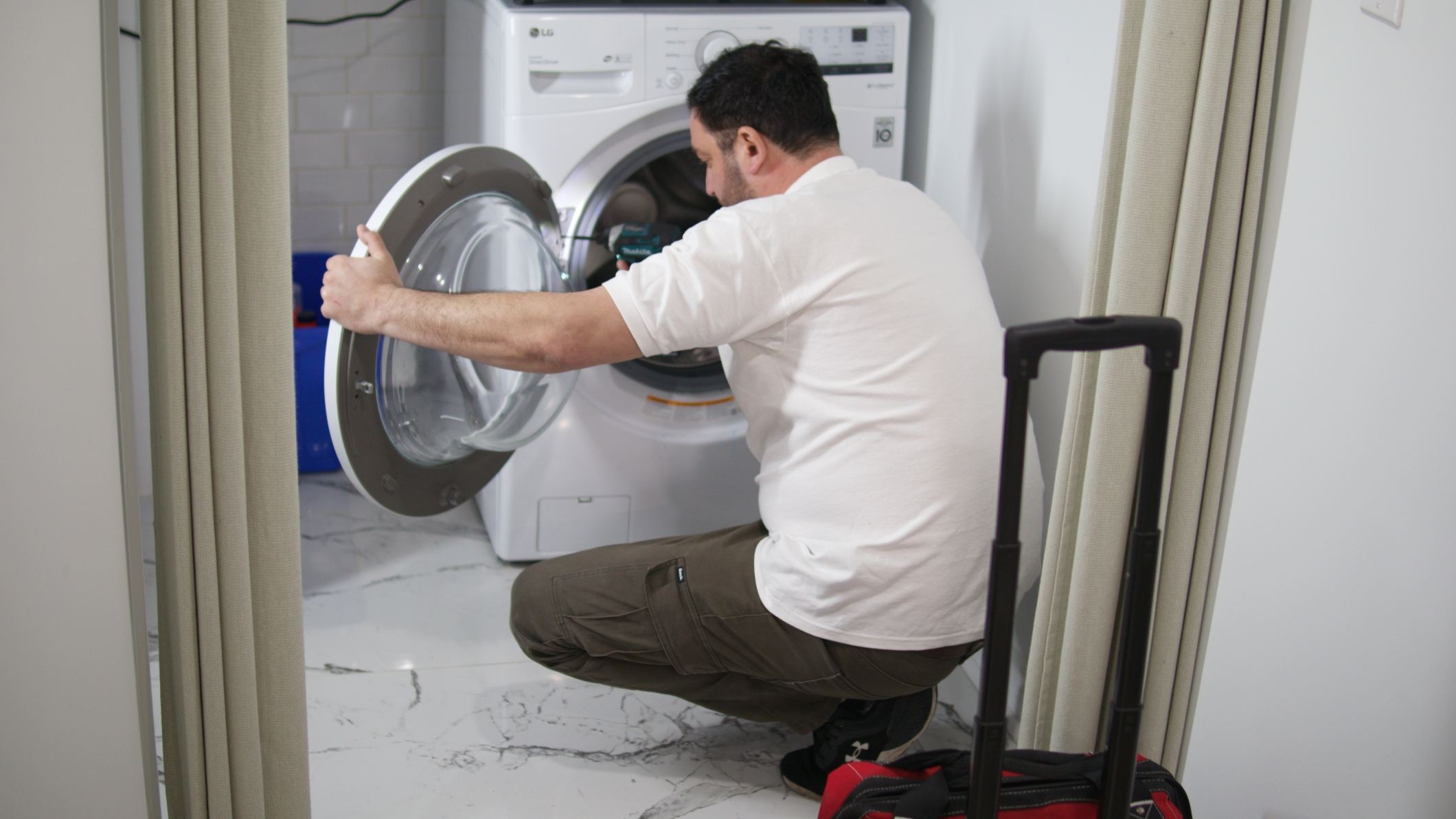washer repair technician